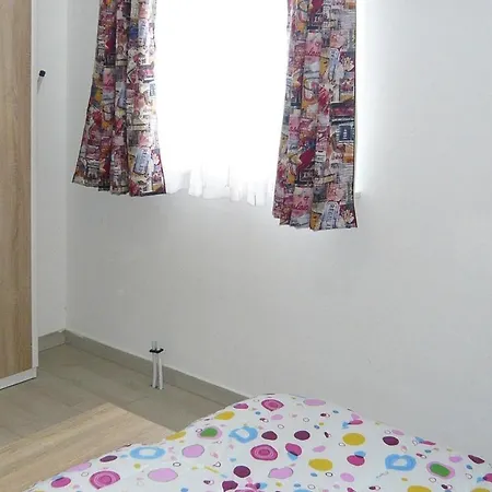 Apartment In Der Mira - Cdn02138-dyb Zadar